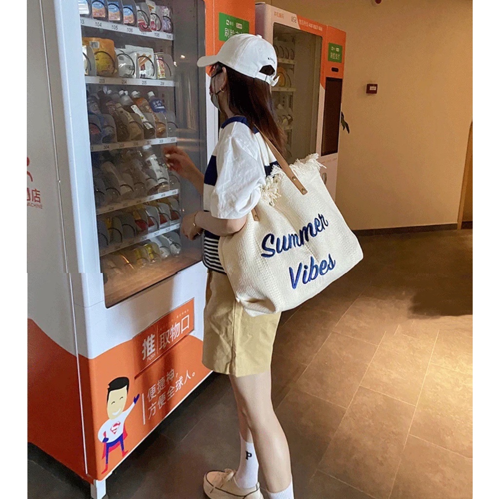 Túi Tote Đeo Vai Sức Chứa Lớn Phối Tua Rua Thời Trang Đi Biển Phong Cách Mới 2022