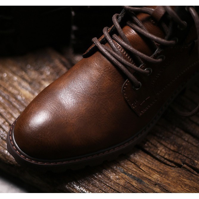 Giày da nam size lớn chất liệu da bò