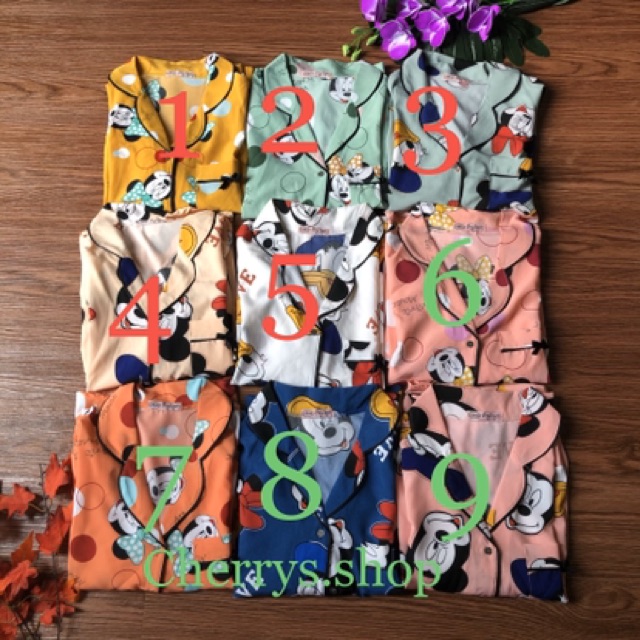 Đồ bộ pijama lụa tay dài quần dài dưới 60 kg mẩu mới | BigBuy360 - bigbuy360.vn