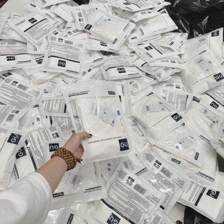 Aó sơ mi trắng dài tay