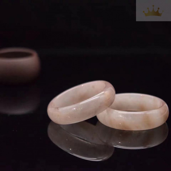 Vòng tay ngọc bích hoa xinh xắn cho nữ