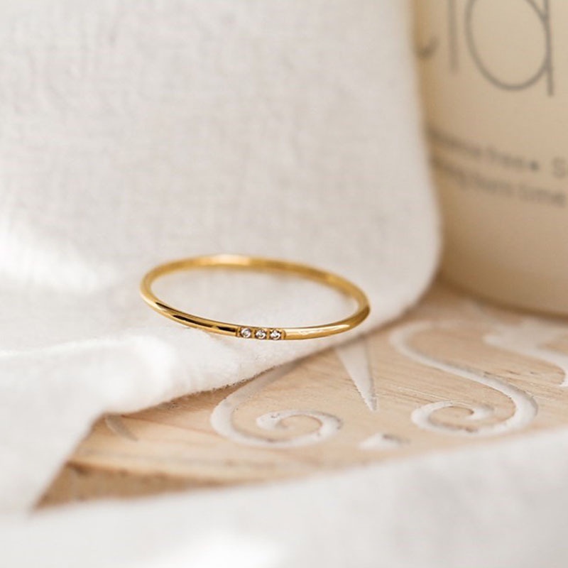 Nhẫn mảnh đeo ngón trỏ bằng thép titan đính kim cương thiết kế đơn giản phong cách Nhật Hàn cho nữ