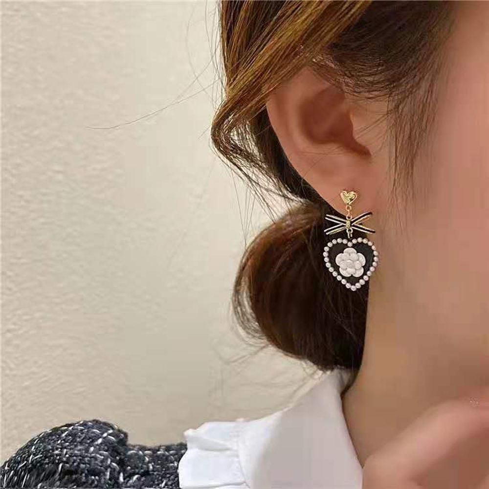 Khuyên tai hình hoa phong cách Hàn Quốc thanh lịch cho nữ