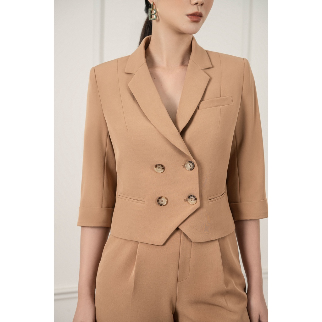 Áo blazer nữ dáng ngắn tay lỡ Eva de Eva 22SOTE013N