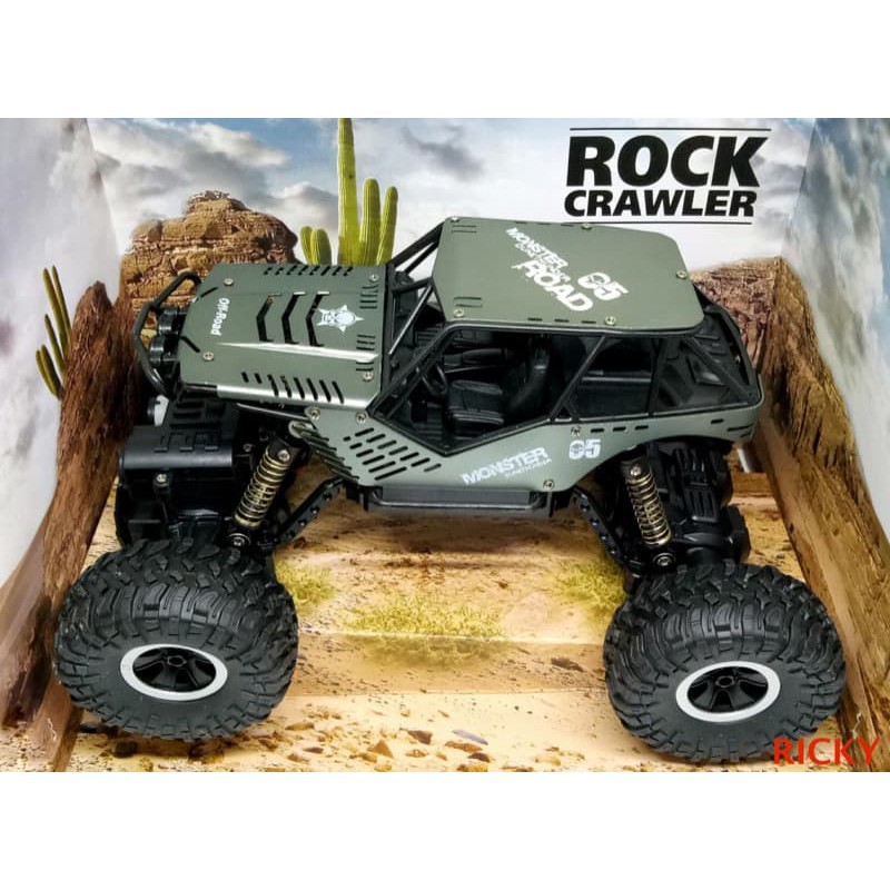 XE ĐỊA HÌNH ĐIỀU KHIỂN ROCK CRAWLER vỏ thép lốp cao Su SIÊU KHỎE OFF ROAD - PIN SẠC