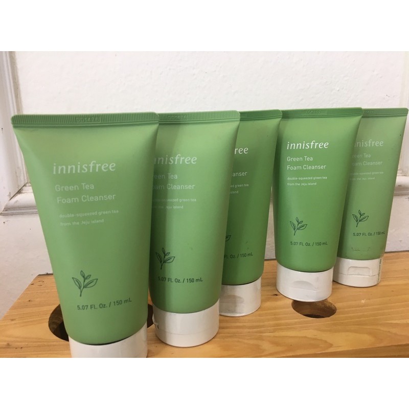 sữa rửa mặt innisfree green tea pure Cleansing foam ( trà xanh Hàn Quốc)