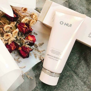 Sữa rửa mặt ohui Mracle Moiture cleansing foam 80ml