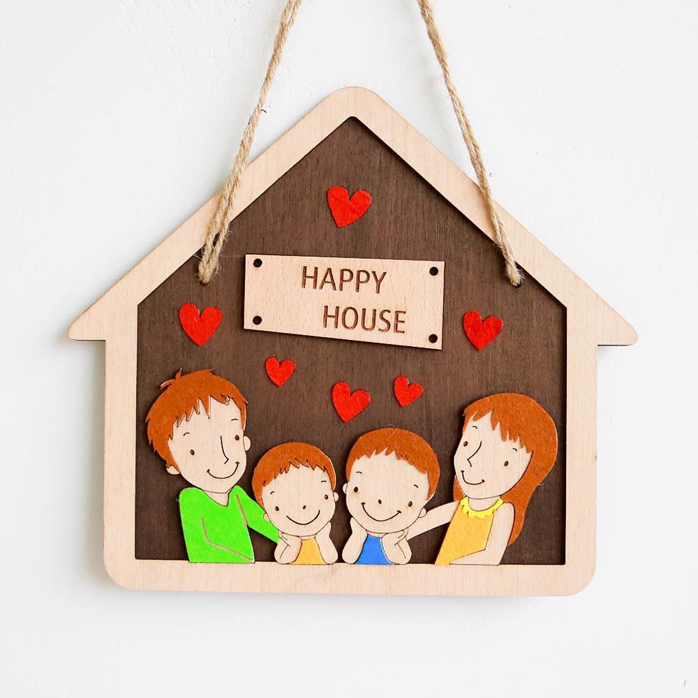 Bảng gỗ trang trí gia đình 4 người