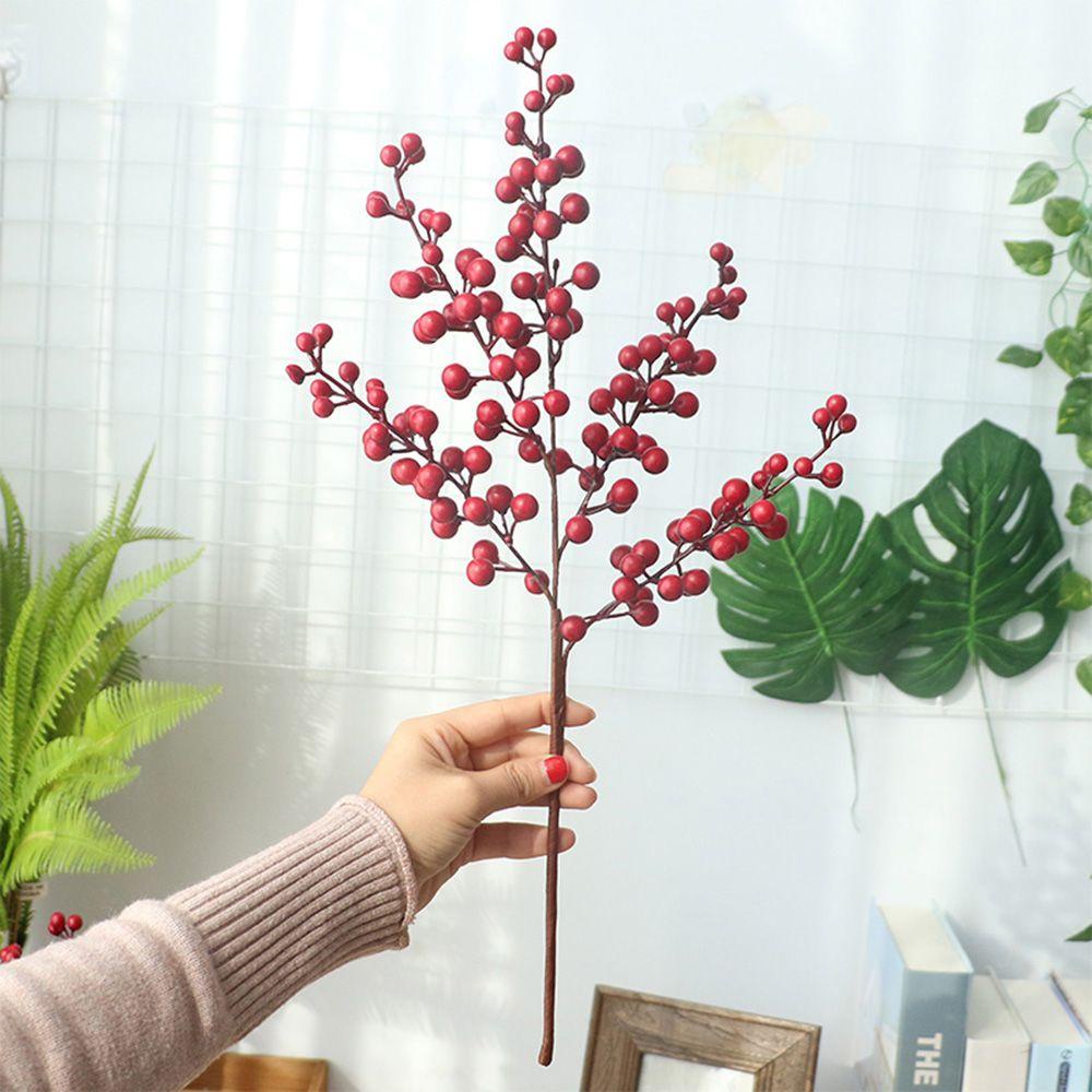Chùm Berry Đỏ Nhân Tạo 5 Bông Trang Trí Năm Mới