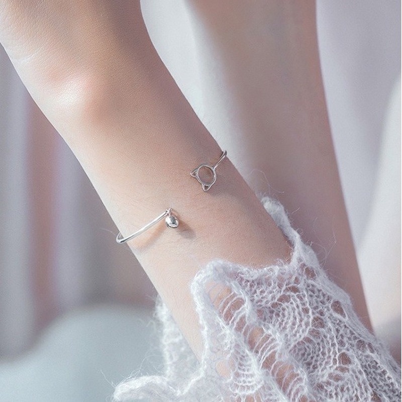 Vòng đeo tay dạng mở 210807 hình mèo đinh quả chuông đơn giản cho nữ