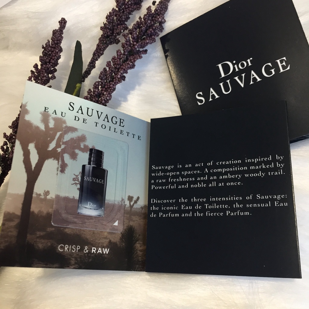 Mẫu thử mỹ phẩm ngẫu nhiên