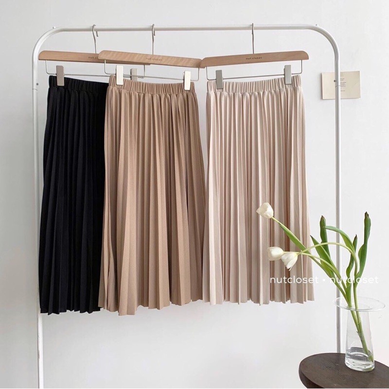 Chân váy xếp li dài