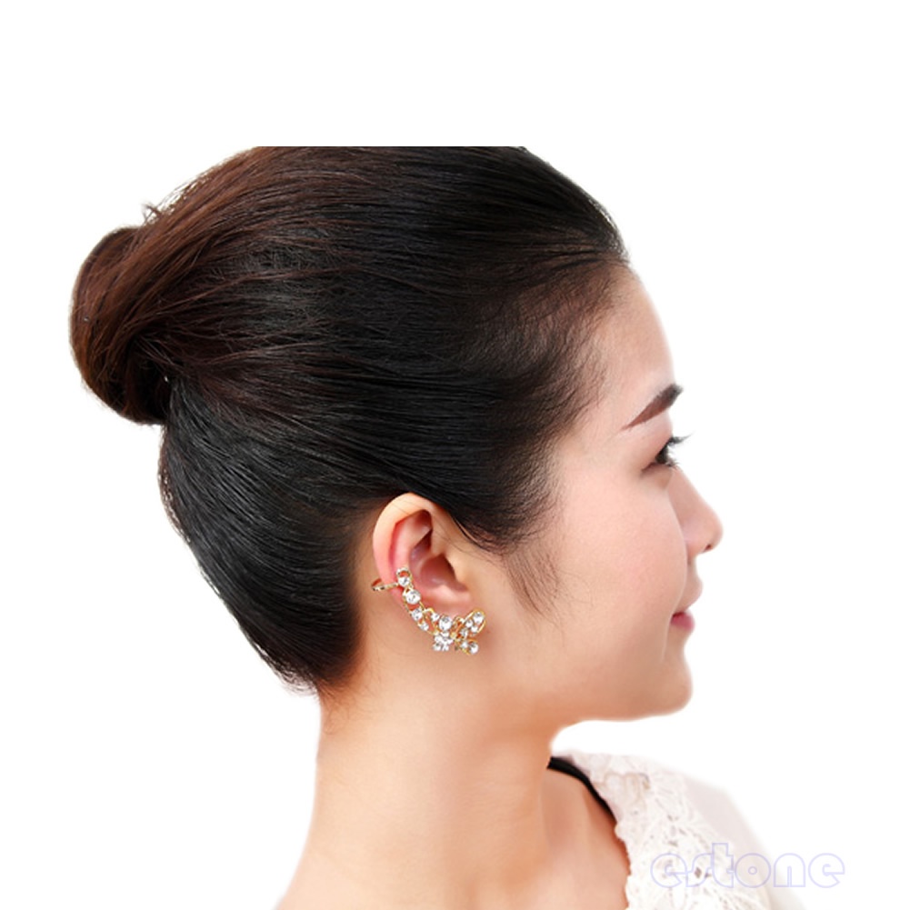 1 Khuyên Vành Tai Hình Bướm Đính Đá Thời Trang