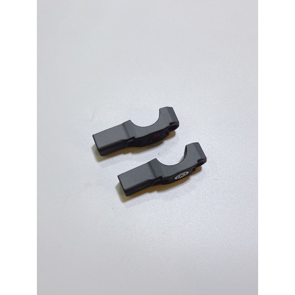 Pass chân kiếng gắn ghi đông cho xe PCX Satria Sonic, pát chân gương ghi đông