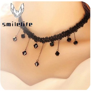 Vòng cổ choker đen đính hạt giả ngọc trai