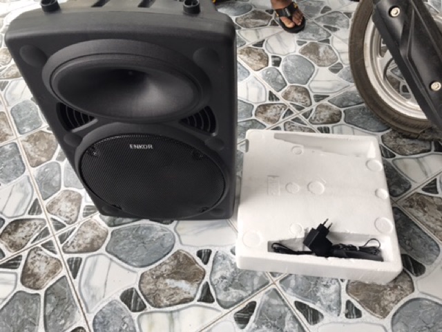 Loa Kéo Karaoke Bluetooth Enkor L1218K Đen