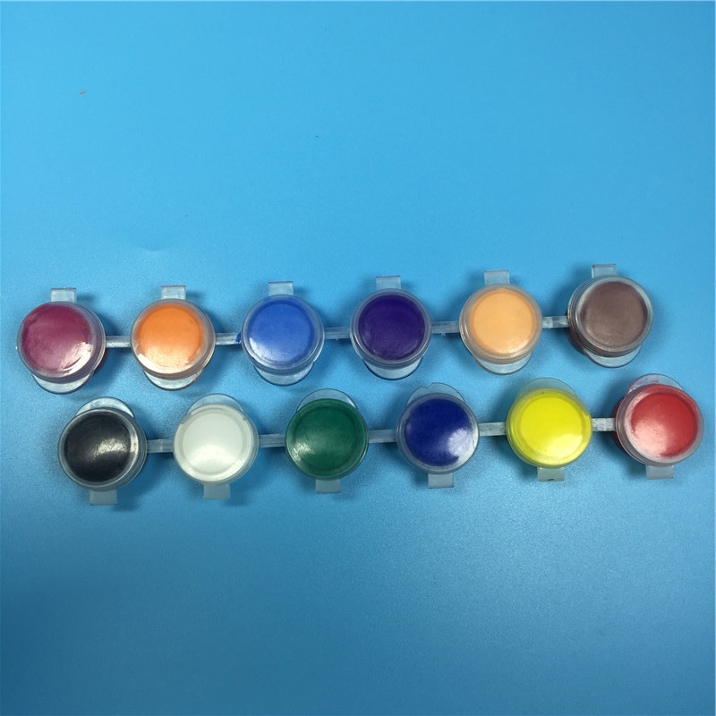 Bộ 12 Màu Acrylic Kèm 02 Cọ Vẽ Thích Hợp Cho Các Bạn Tô Vẽ Đồ Chơi Gỗ, Áo, Tô Tượng, Vẽ 3D, Giày, Thủy Tinh, Gỗ