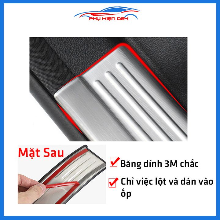 Bộ ốp bậc cửa trong ngoài nẹp bước chân Camry 2019-2020-2021-2022 Inox chống trầy trang trí xe