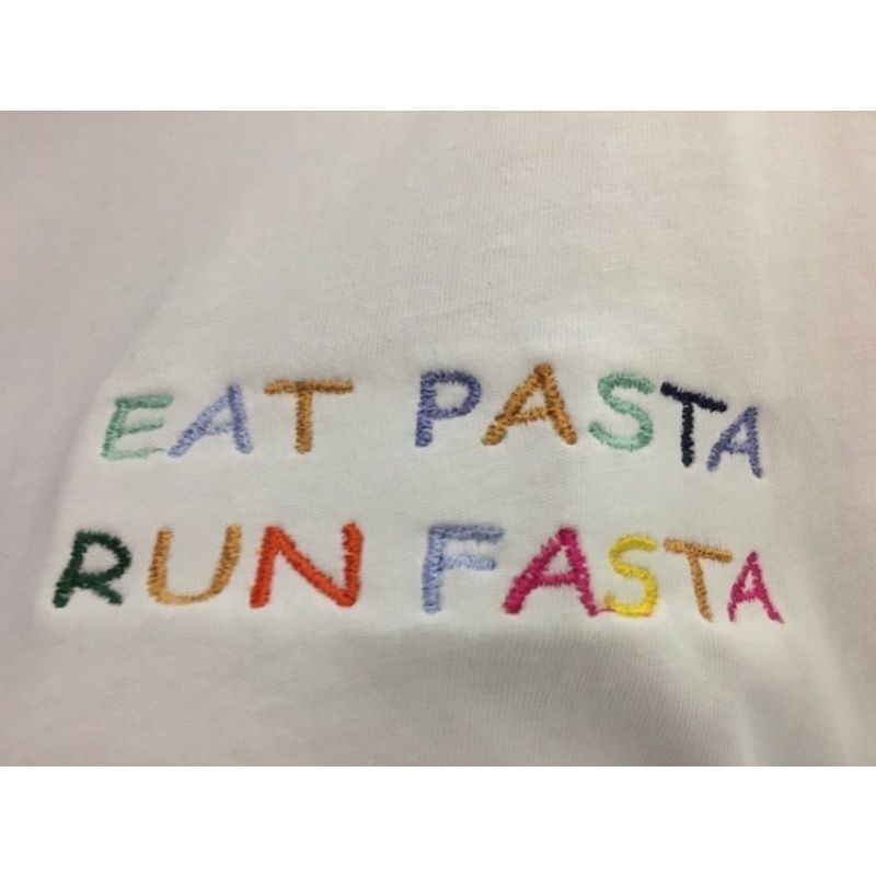 Áo thun thêu cotton unisex Eat pasta, run fasta