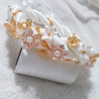 Mấn mỹ nhân màu trắng