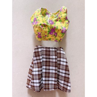 Đầm quần áo barbie .