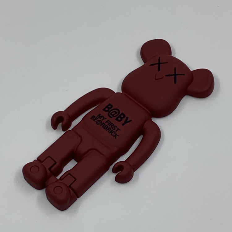 Giá Đỡ Điện Thoại Hình Gấu Kaws Có Thể Gấp Lại Tiện Dụng