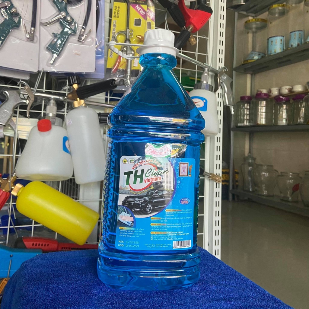 Nước rửa kính ô tô TH clean 2.5 lít sản xuất chuyên dụng cho kính ô tô, suki mart