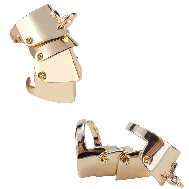 Nhẫn Vivienne West wood Gold Titanium Ba Màu Đen Bạc Áo Giáp Bốn Cánh