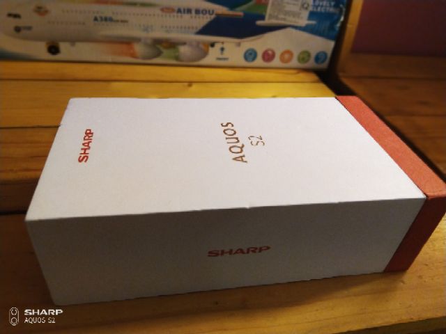 Điện thoại Sharp Aquos S2 likenew fullbox