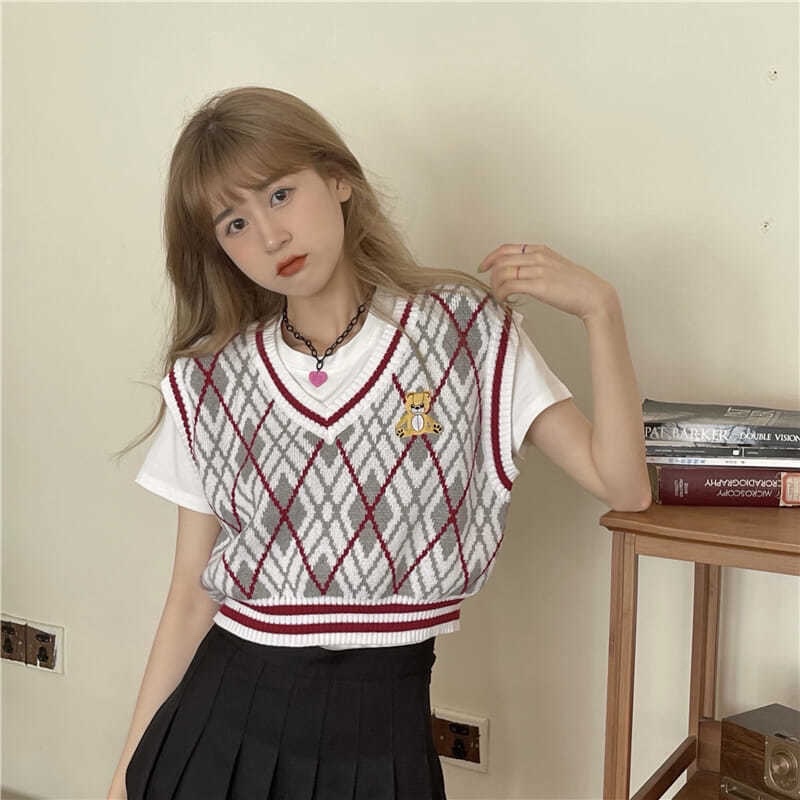 C1 Áo Đôi Áo Ghile Nữ Croptop Và Áo Len Nam Cổ Chữ V Kẻ Sọc Thêu Gấu Mỏng Nhẹ Mặc Thu