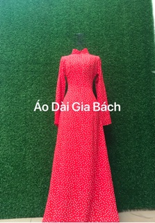 Áo dài chấm bi đỏ