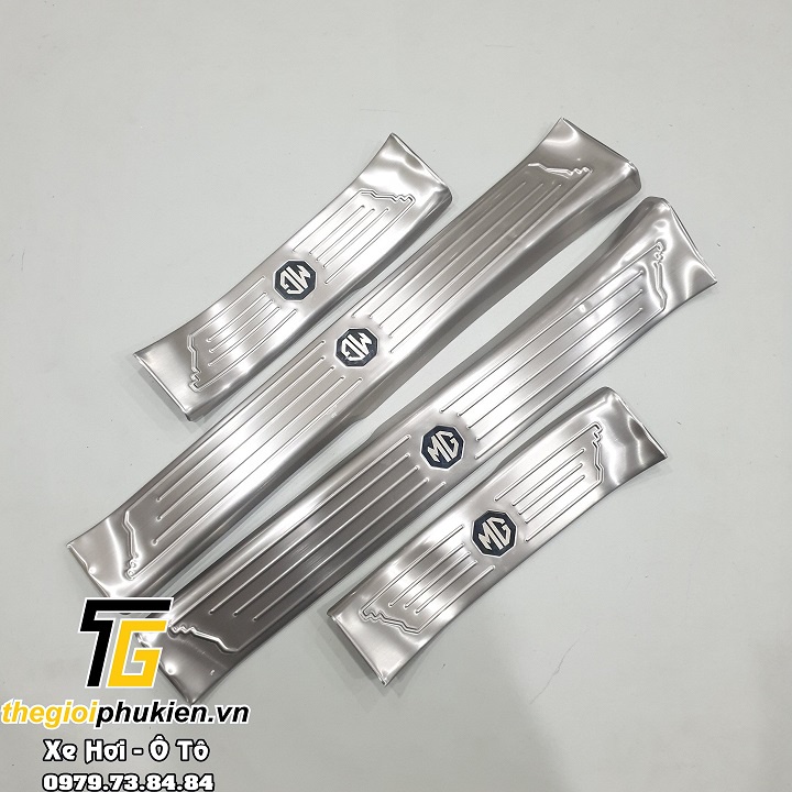 [Hàng mới về] Bộ Ốp bậc cửa, nẹp bước chân Inox dành cho xe MG ZS