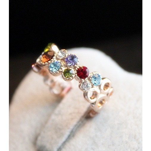 Nhẫn đính đá nhiều màu thiết kế thời trang