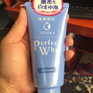 Sữa rửa mặt Perfect Whip