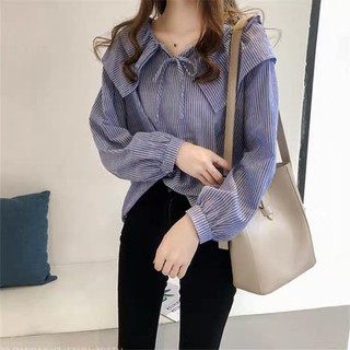Áo sơmi cổ bèo tầng