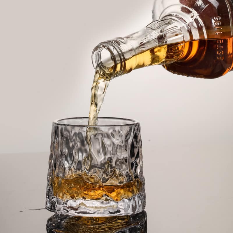 LY THỦY TINH ĐẾ XOAY CHỊU NHIỆT WISKEY CAO CẤP