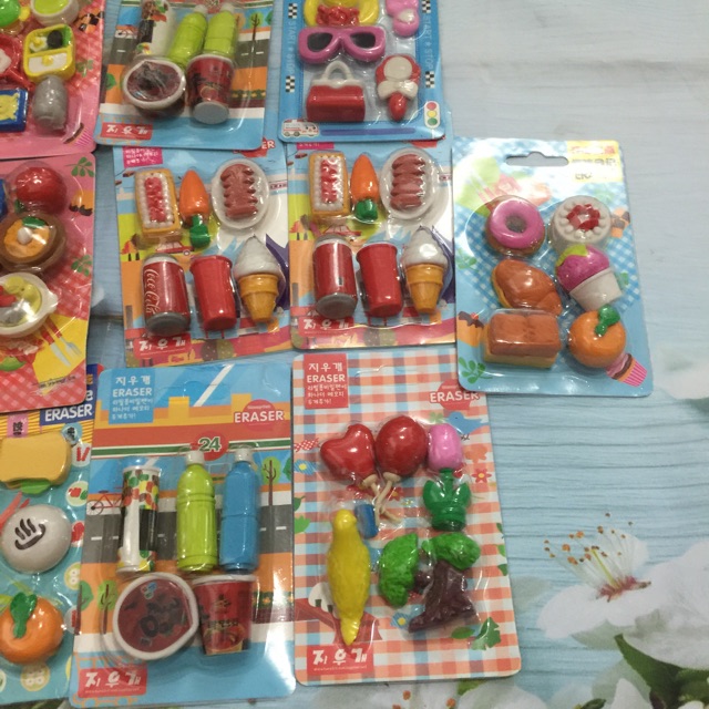 1 vỉ tẩy bút chì hình đồ chơi, đồ ăn,gôm tẩy chì