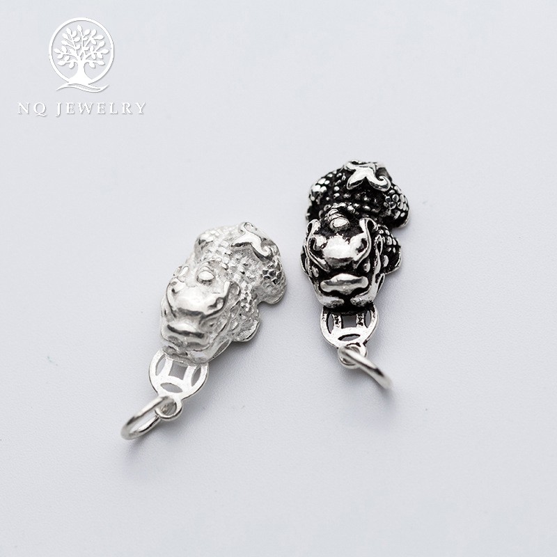 Charm bạc hình tỳ hưu mặt treo- NQ Jewelry