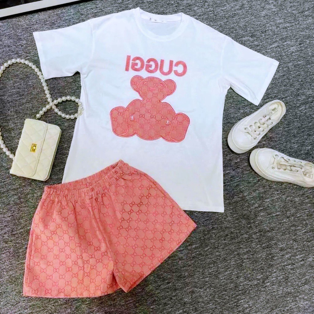 Set Đồ Thời Trang Mùa Hè Gồm Áo Thun Thêu Hình Gấu + Quần Đùi Màu Hồng Cho Nữ 2021