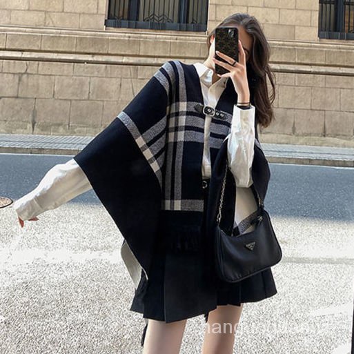 CHANEL Khăn choàng lông chồn hai mặt dáng rộng kẻ sọc trắng đen phong cách phương Tây YP0N