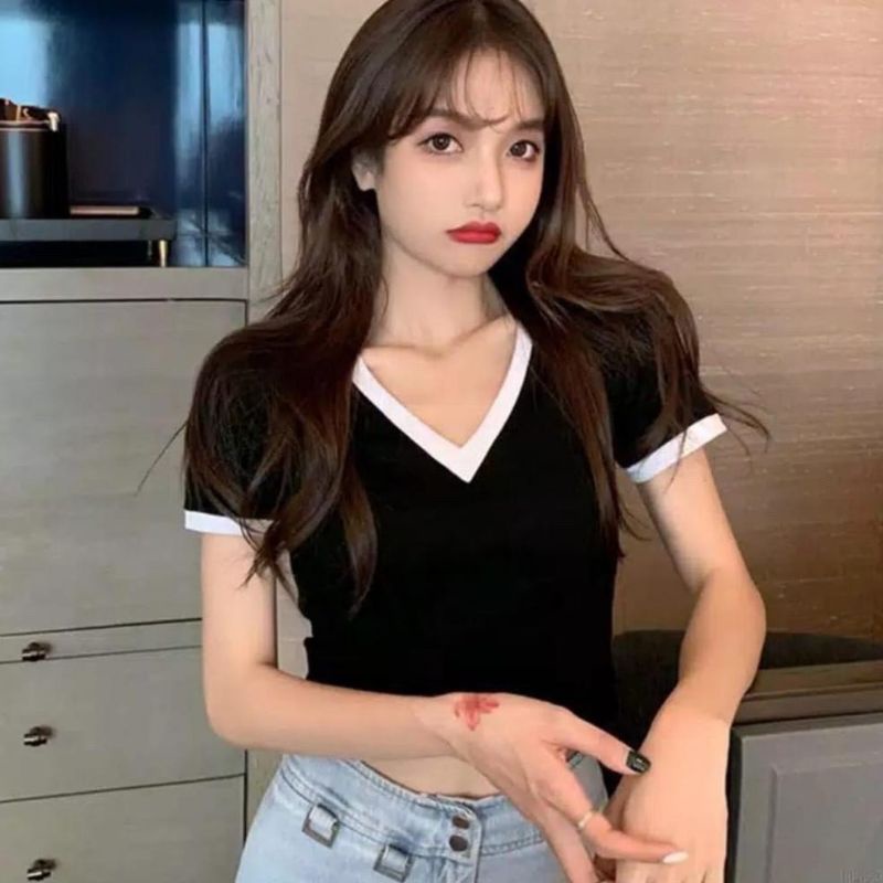 Áo Cổ V Phối Màu Dáng Croptop A3 - ENTYTY