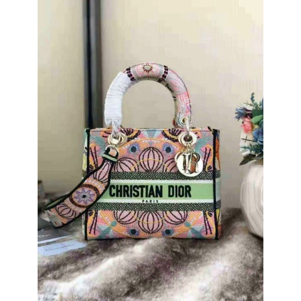 Túi dior form vuông siêu đẹp