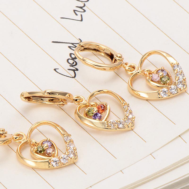 Khuyên tai hình trái tim đính đá nhiều màu sắc thời trang dành cho nữ