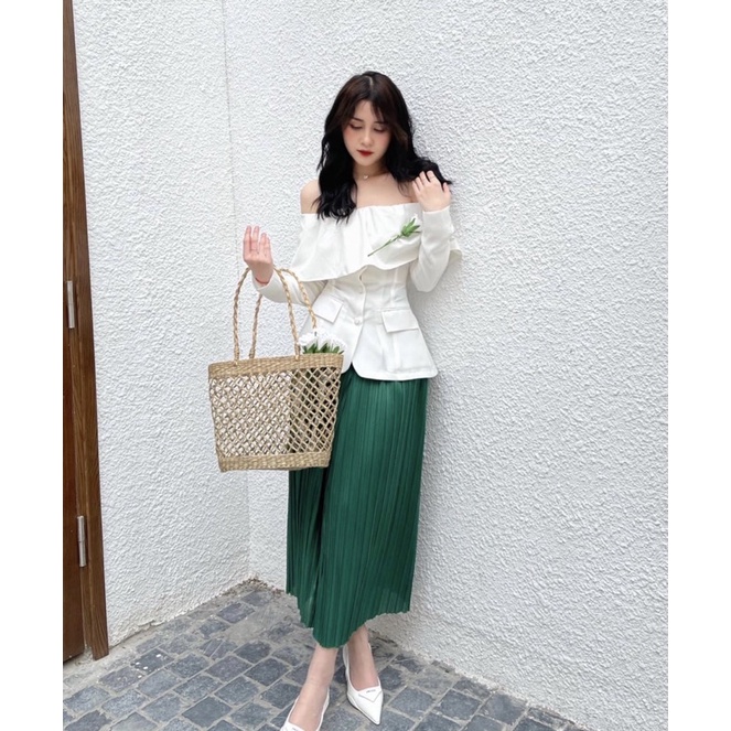 Áo trễ vai trắng dài tay Mandy top