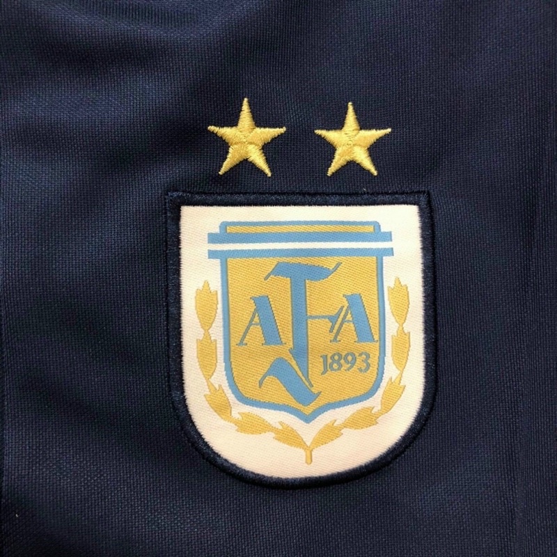 ÁO BÓNG ĐÁ 2023( FREESHP, mẫu ARGENTINA,sọc vàng quần có túi 👉Bản SPF thái Lan, vải mè lưới caro thấm hút mồ hôi,
