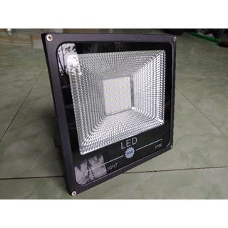 Đèn led pha 30w dùng pin makita 14.4 - 18v