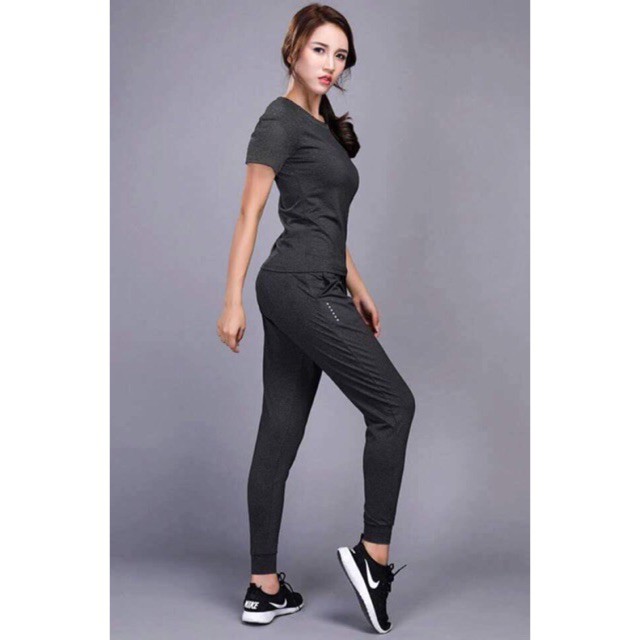 [Mã WAMT1505 giảm 10K đơn 0K] Bộ quần áo tập gym yoga jogger (mặc đc ở nhà rất oke) ་