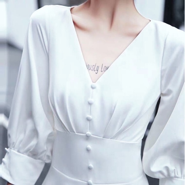 [Mã FATHANG5 giảm 10K đơn 50K] Đầm trắng nút bọc bo eo (kèm hình thật) | BigBuy360 - bigbuy360.vn
