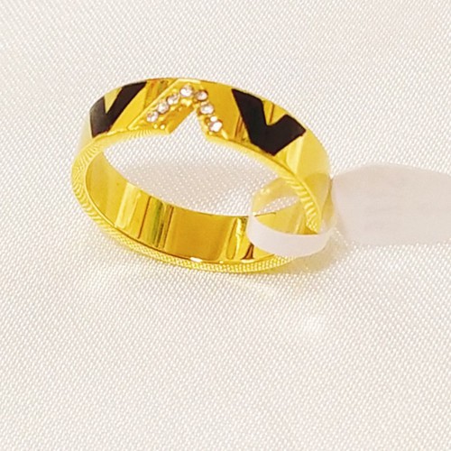 Nhẫn Nữ Chữ V Titan Không Đen TT 2397