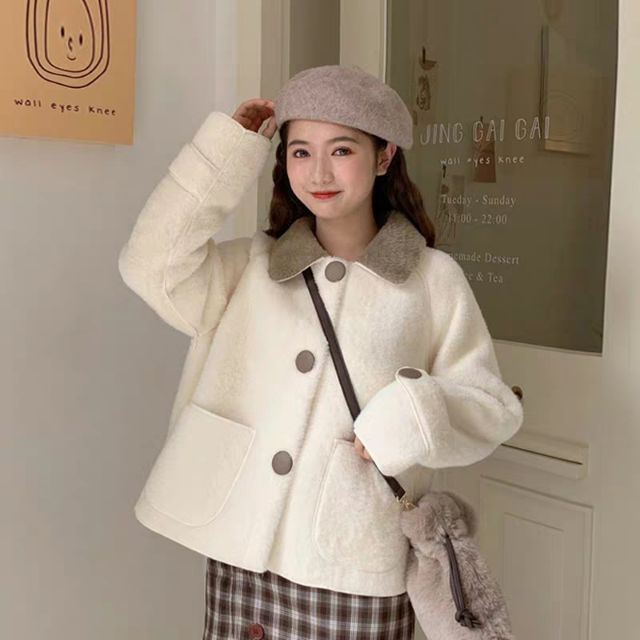 (Có sẵn/ Ảnh thật) Áo khoác ngắn dáng ul | BigBuy360 - bigbuy360.vn